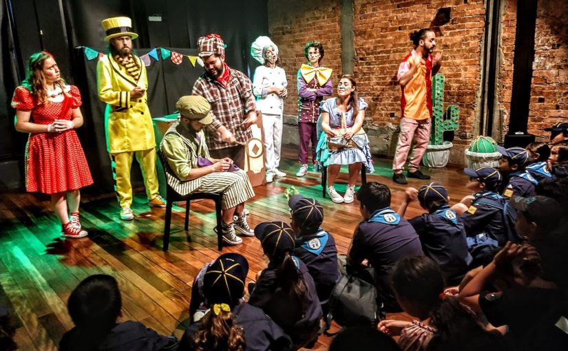 Musical oficial de ''Detetives do Prédio Azul'' passa por Curitiba